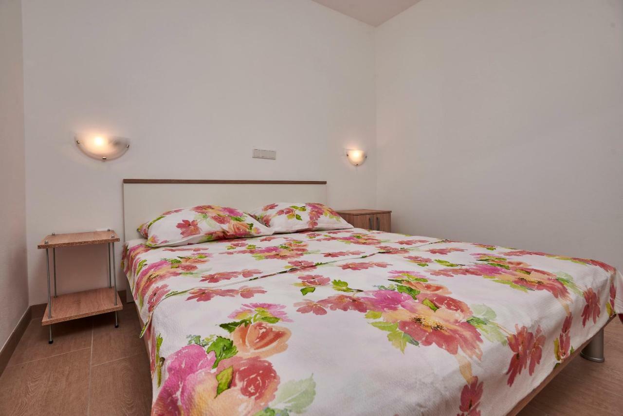 Apartmani B&B Ližnjan 外观 照片